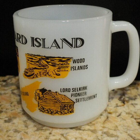 Glasbake PEI and Marineland Bubbles Mug - Picture 5 of 8